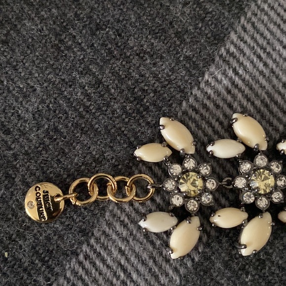 NWT RARE Juicy Couture Flower Cluster Necklace and Bracelet set - Picture 15 of 16